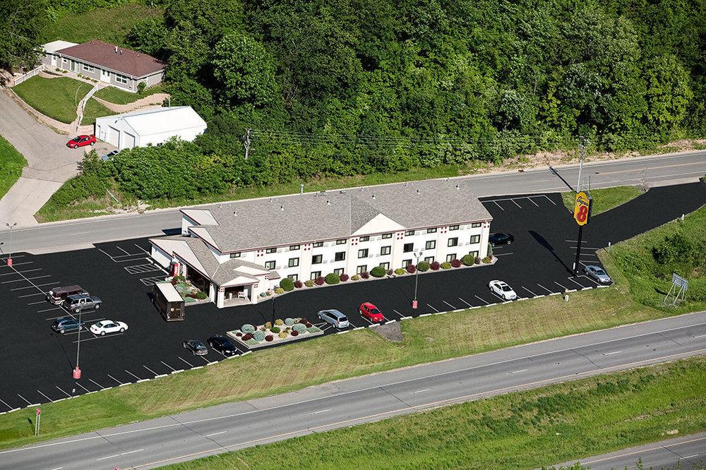 Super 8 by Wyndham Mankato Hotel Bagian luar foto